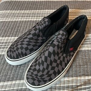 New Ecko Unlimited Men's Black and Gray Optical Slip-On Sneakers Size 11
